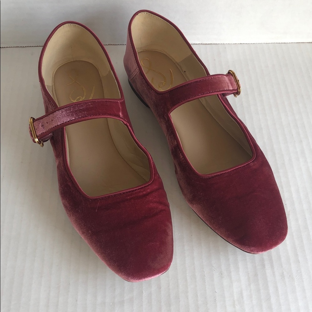 Sam Edelman Michaela Mary Jane Velvety Flats
Raspberry Mauve Size 11